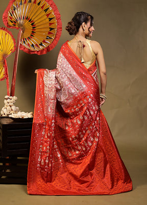 Cream Tanchoi Silk Saree With Blouse Piece