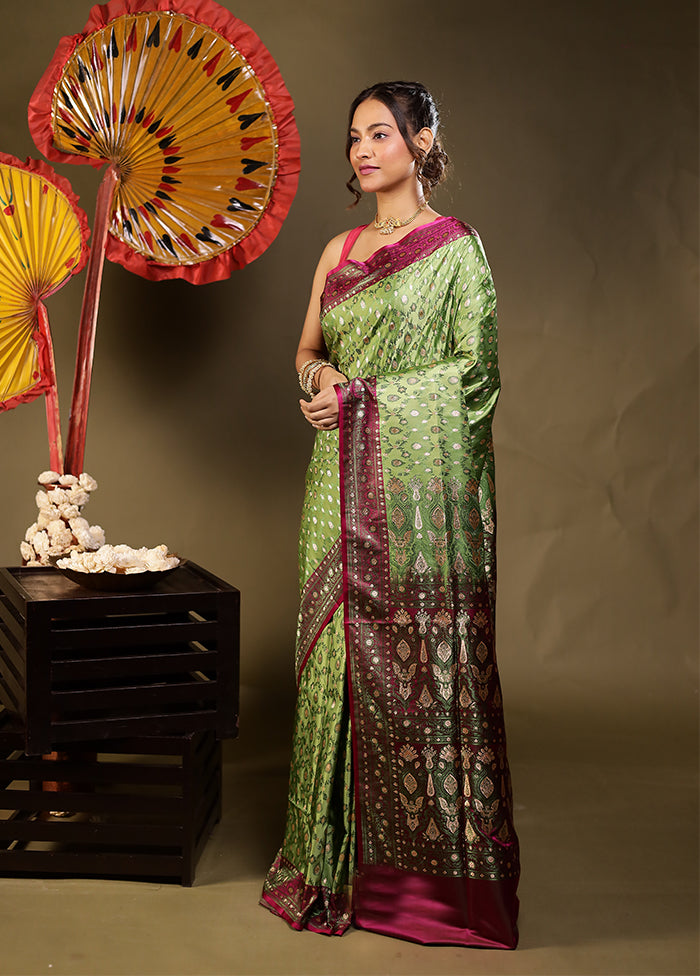Green Tanchoi Silk Saree With Blouse Piece
