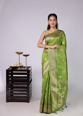 Green Dupion Silk Saree With Blouse Piece