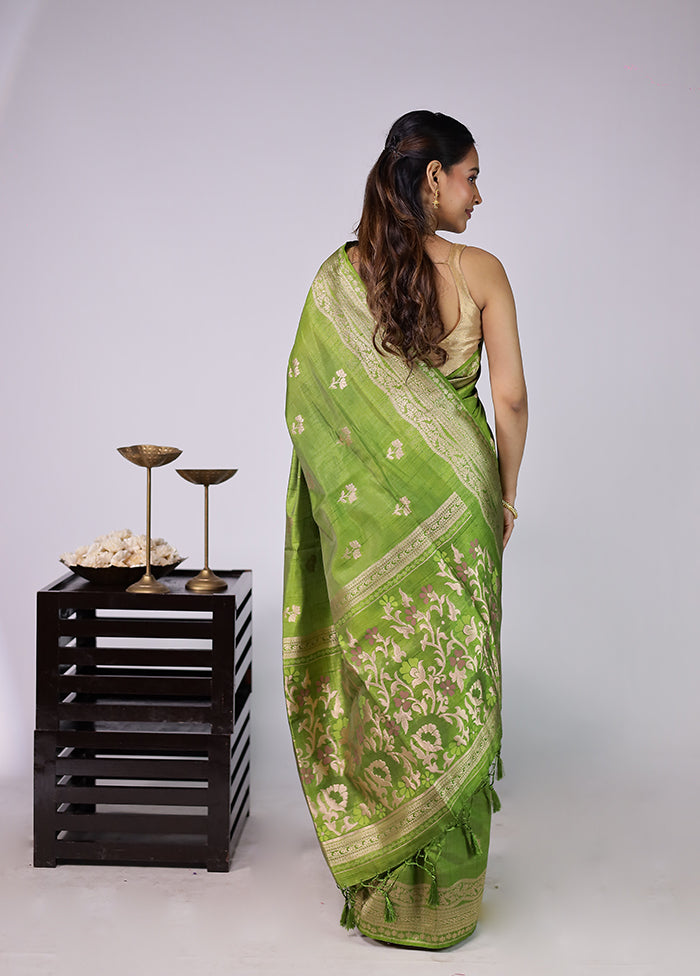 Green Dupion Silk Saree With Blouse Piece