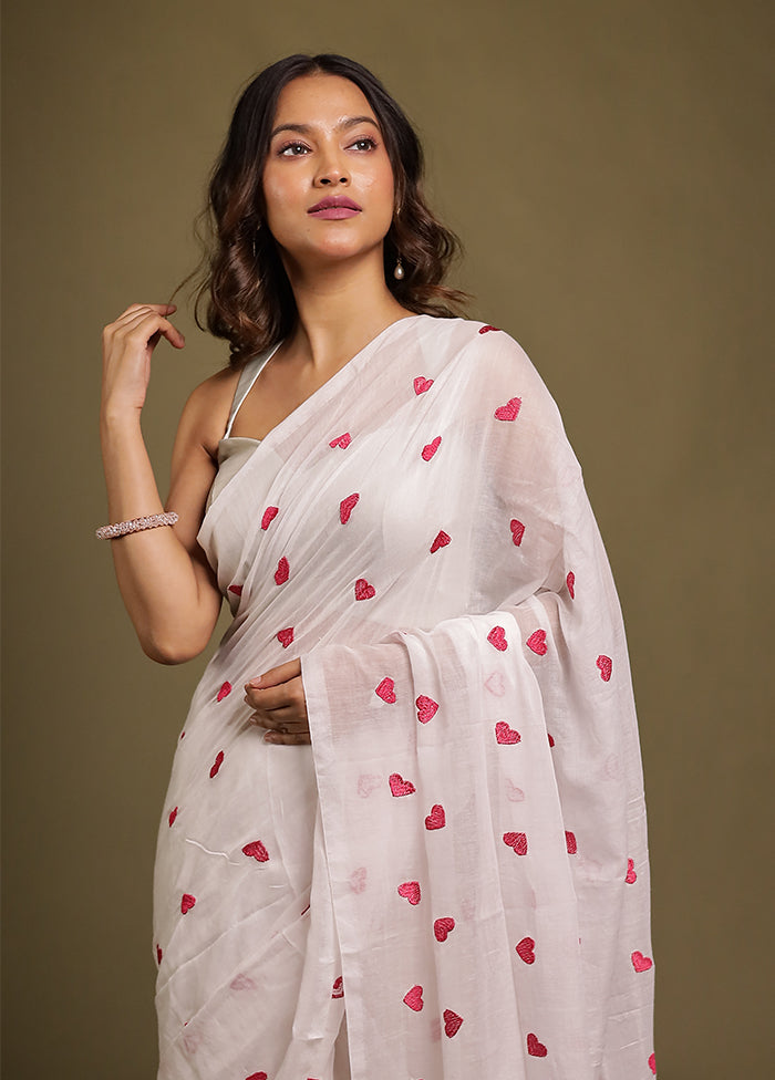 White Matka Silk Saree With Blouse Piece