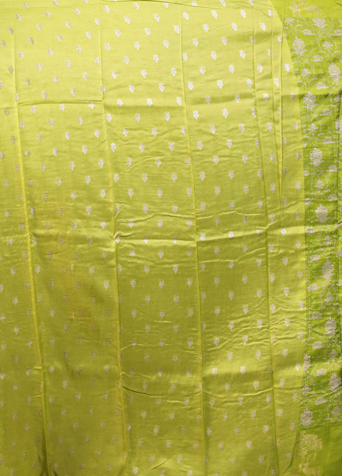 Green Dupion Silk Saree With Blouse Piece