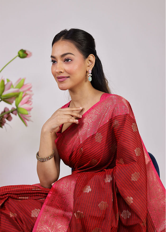Red Cotton Saree With Blouse Piece