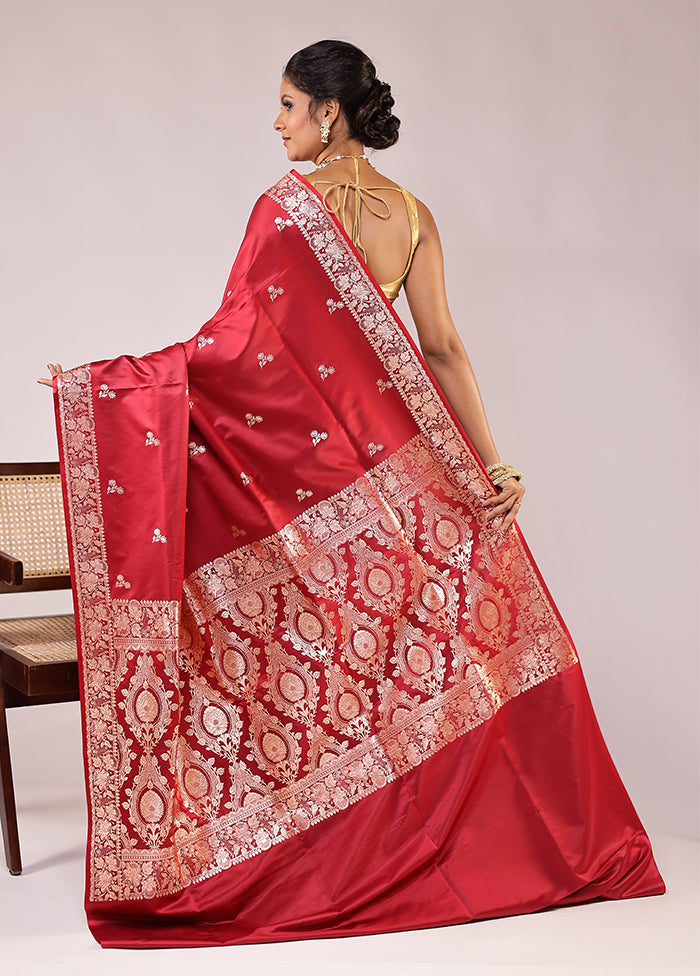 Red Banarasi Silk Saree With Blouse Piece