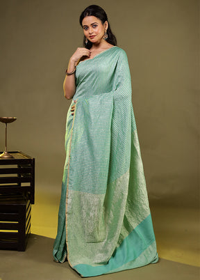 Green Handloom Pure Georgette Saree With Blouse Piece