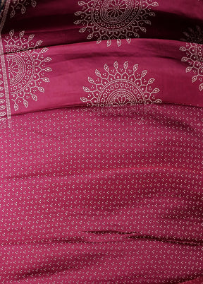 Purple Printed Silk Saree Without Blouse Piece