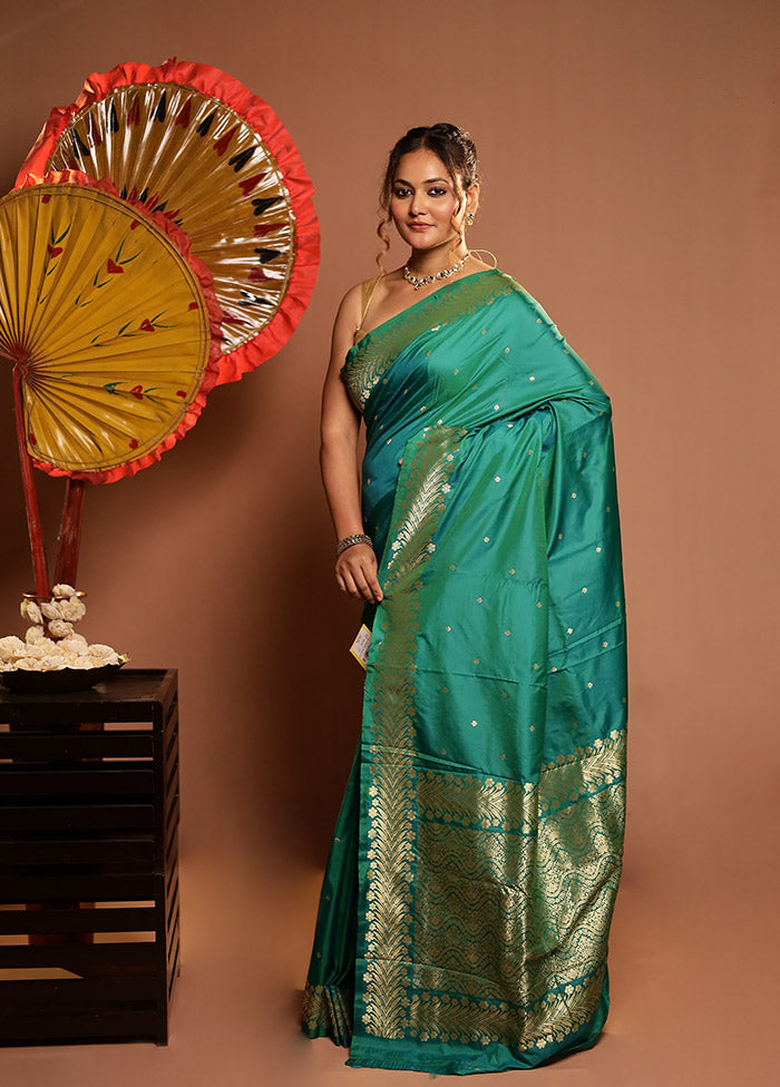 Green Kanjivaram Silk Saree With Blouse Piece