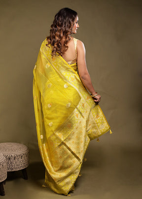 Yellow Cotton Saree With Blouse Piece