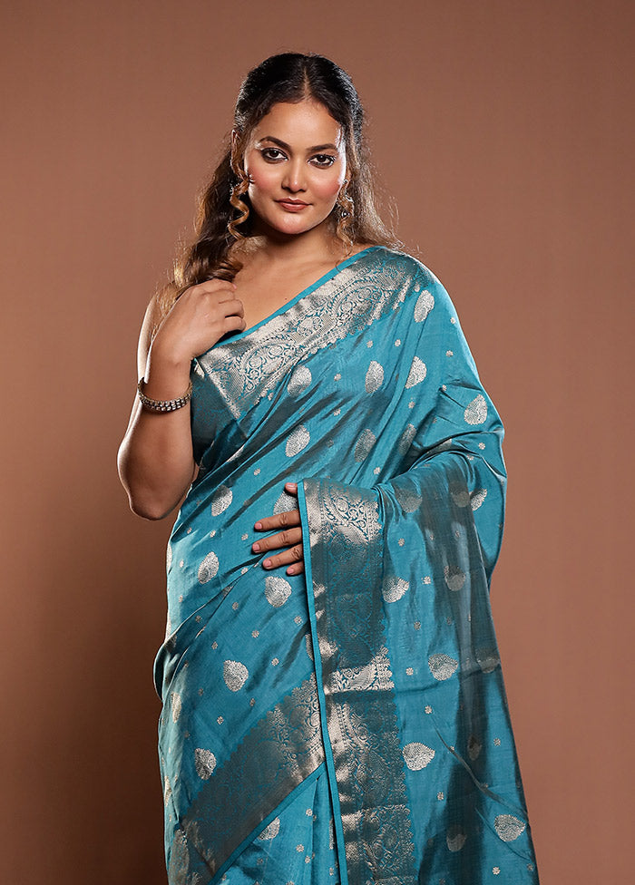 Green Dupion Silk Saree With Blouse Piece