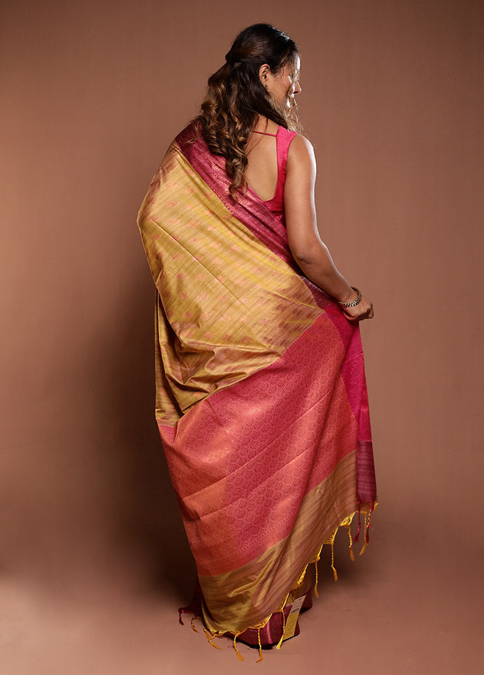 Cream Dupion Silk Saree With Blouse Piece