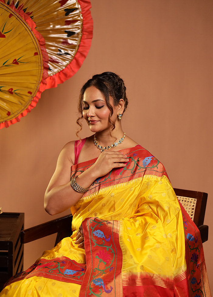 Yellow Handloom Kanchipuram Pure Silk Saree With Blouse Piece