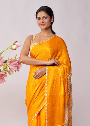 Yellow Printed Pure Silk Saree With Blouse Piece