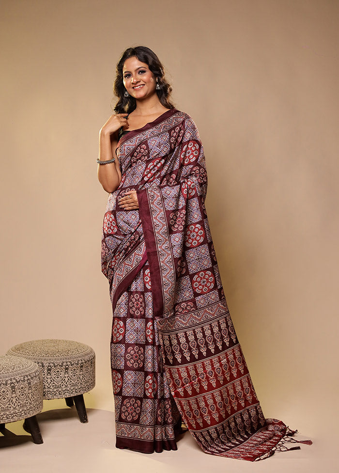 Maroon Printed Silk Saree With Blouse Piece