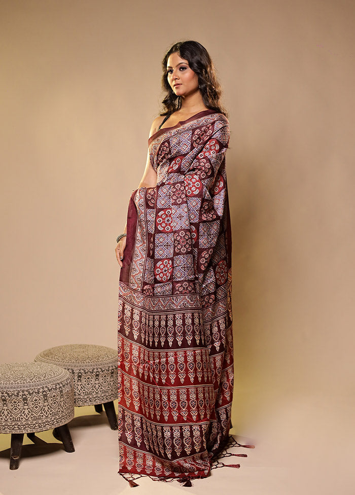 Maroon Printed Silk Saree With Blouse Piece