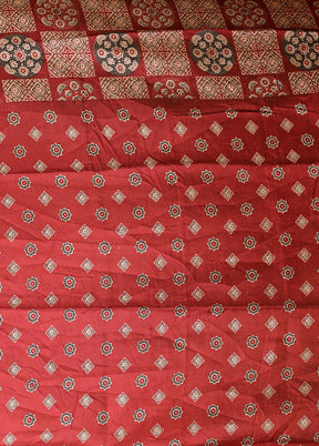 Maroon Printed Silk Saree Without Blouse Piece