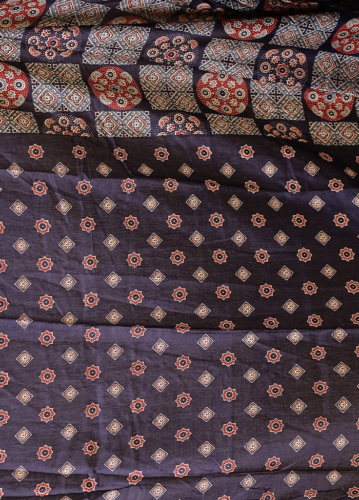Blue Printed Silk Saree With Blouse Piece