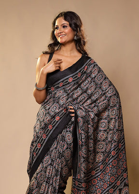 Mangal Deep Jodi – Black Printed Silk Saree & Black Silk Kurta Set