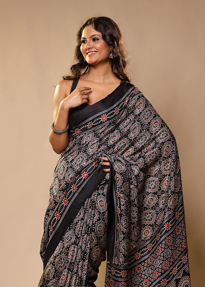Mangal Deep Jodi – Black Printed Silk Saree & Black Silk Kurta Set