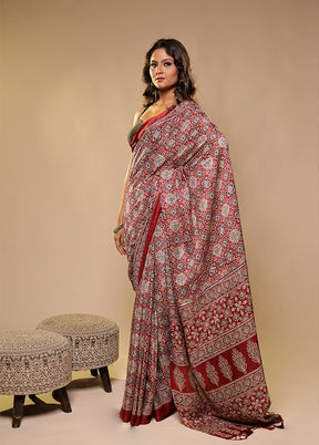 Maroon Printed Silk Saree With Blouse Piece