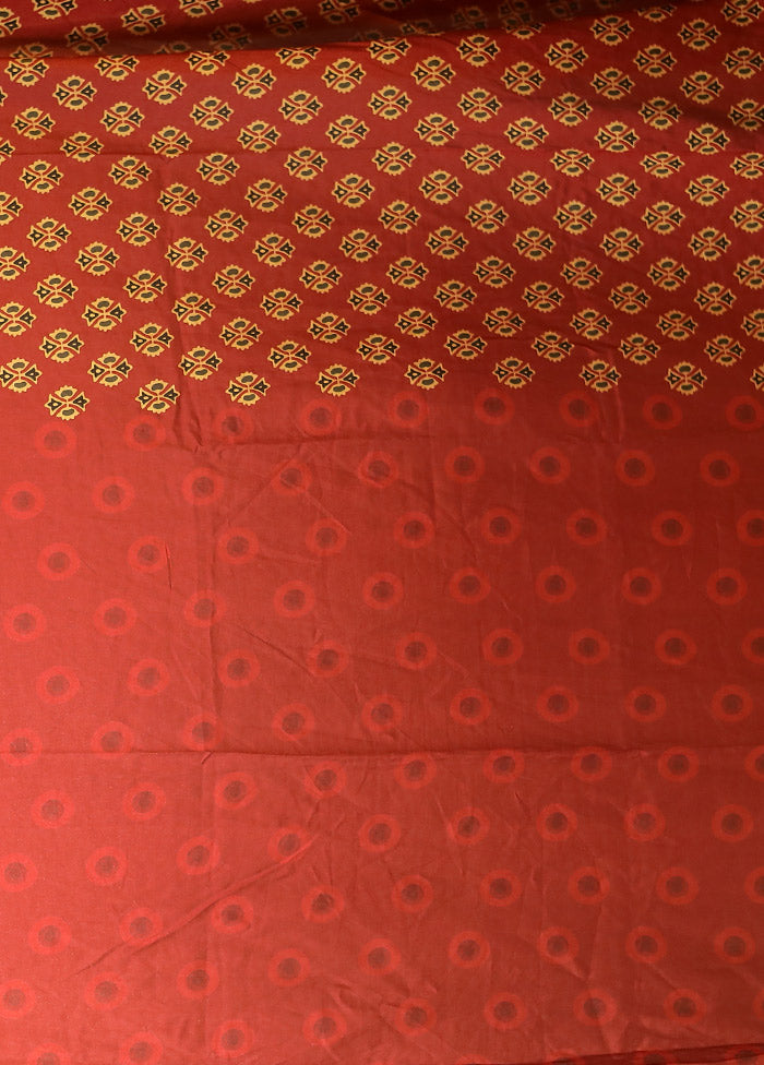 Rust Printed Silk Saree With Blouse Piece