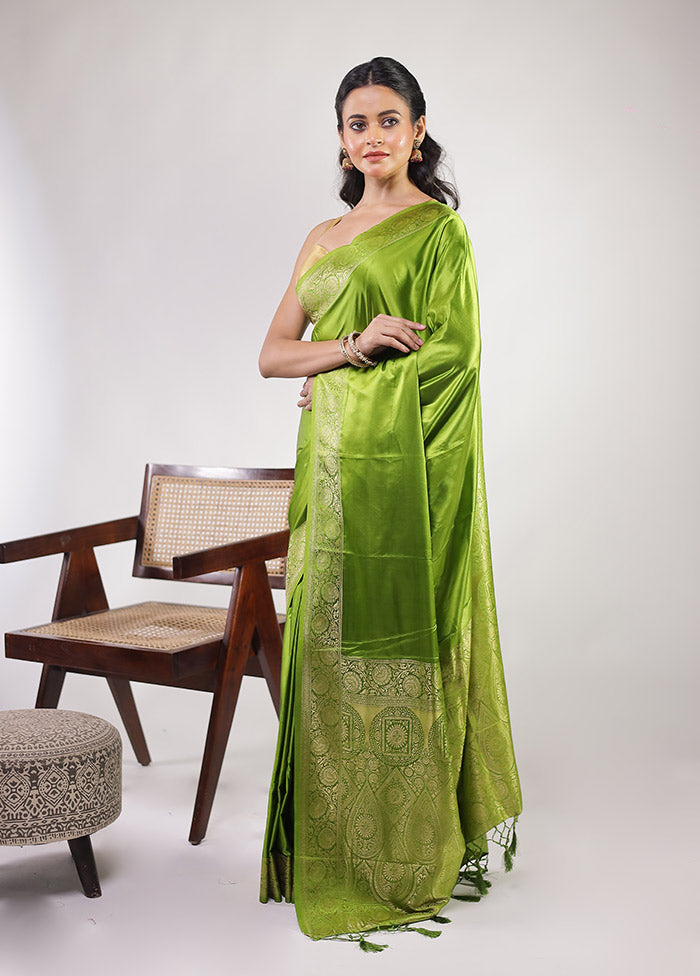 Green Dupion Silk Saree With Blouse Piece