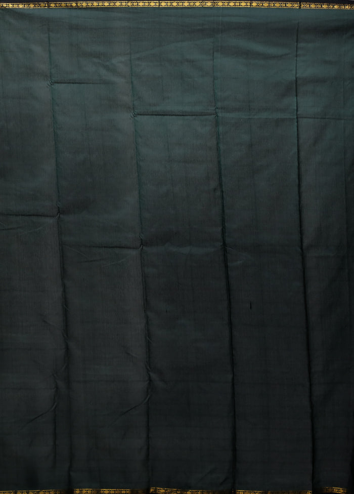 Green Kanjivaram Silk Saree With Blouse Piece
