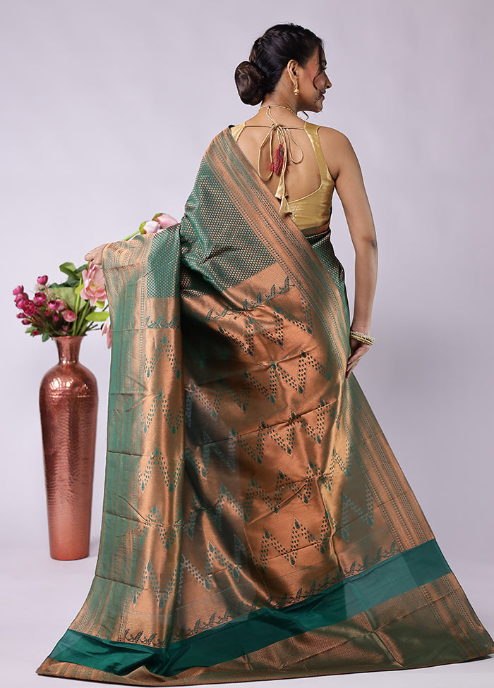 Green Handloom Kanjivaram Pure Silk Saree With Blouse Piece