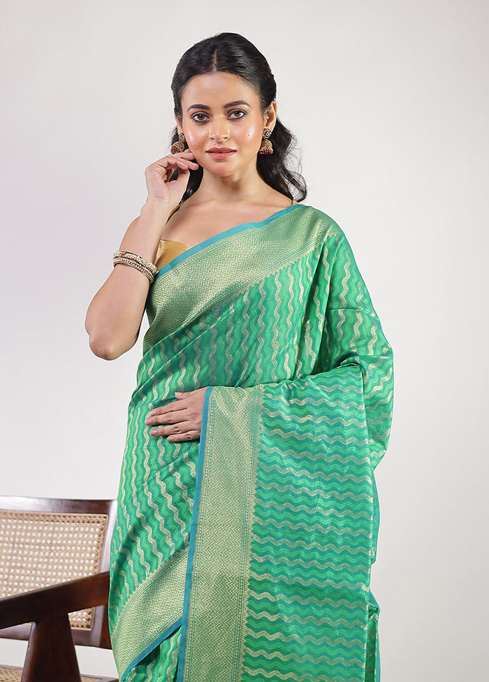 Green Kora Silk Saree With Blouse Piece