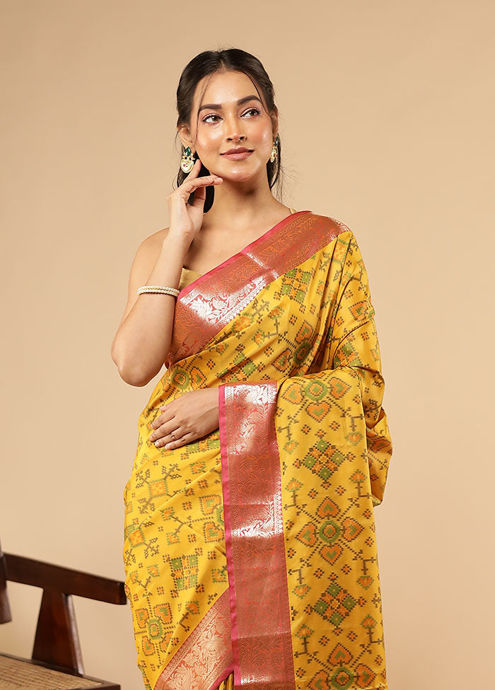 Yellow Dupion Silk Saree With Blouse Piece