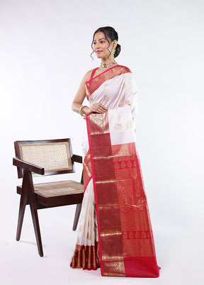 White Kanjivaram Silk Saree With Blouse Piece