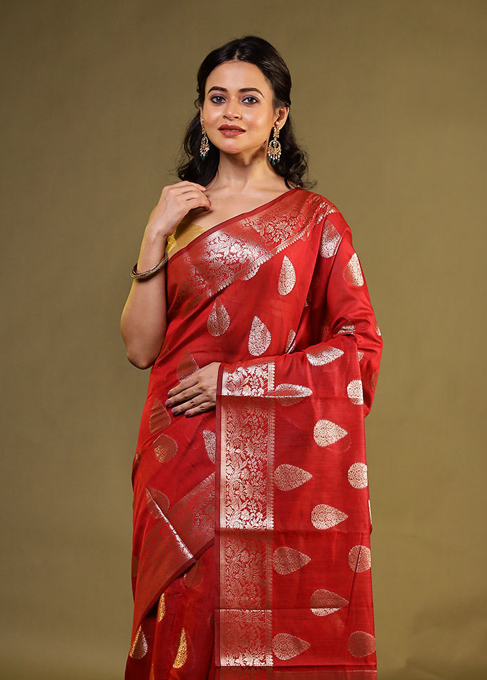 Red Kora Silk Saree With Blouse Piece