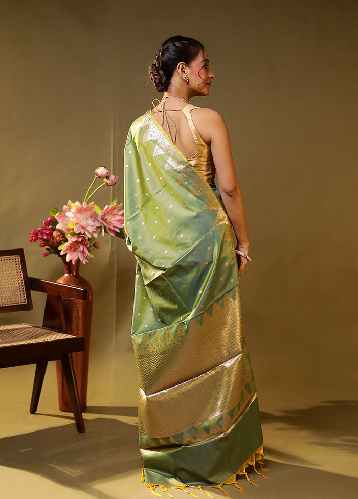 Green Dupion Silk Saree With Blouse Piece