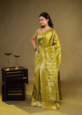 Green Dupion Silk Saree With Blouse Piece