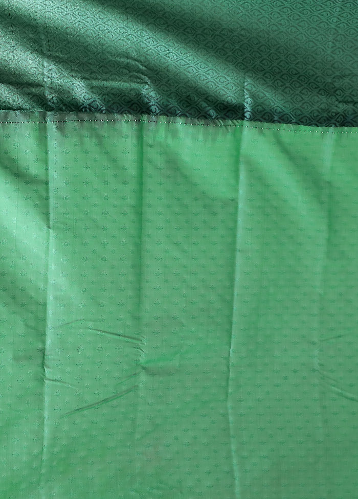 Green Kanjivaram Silk Saree With Blouse Piece