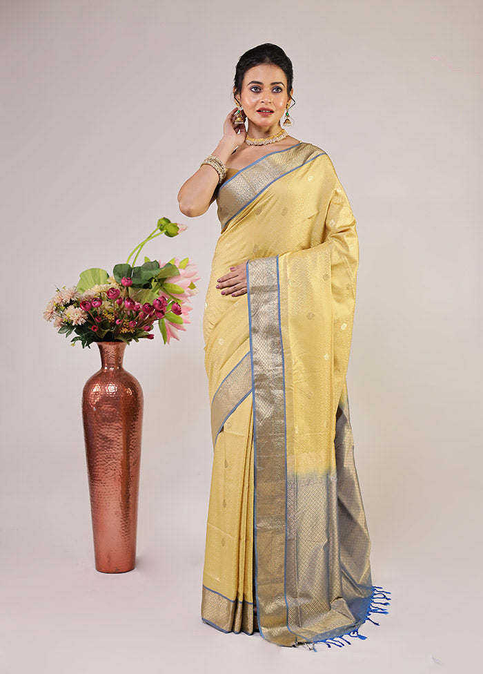 Cream Kanjivaram Silk Saree With Blouse Piece