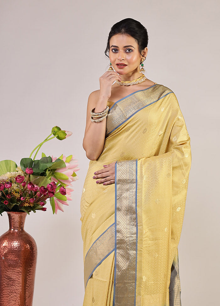 Cream Kanjivaram Silk Saree With Blouse Piece