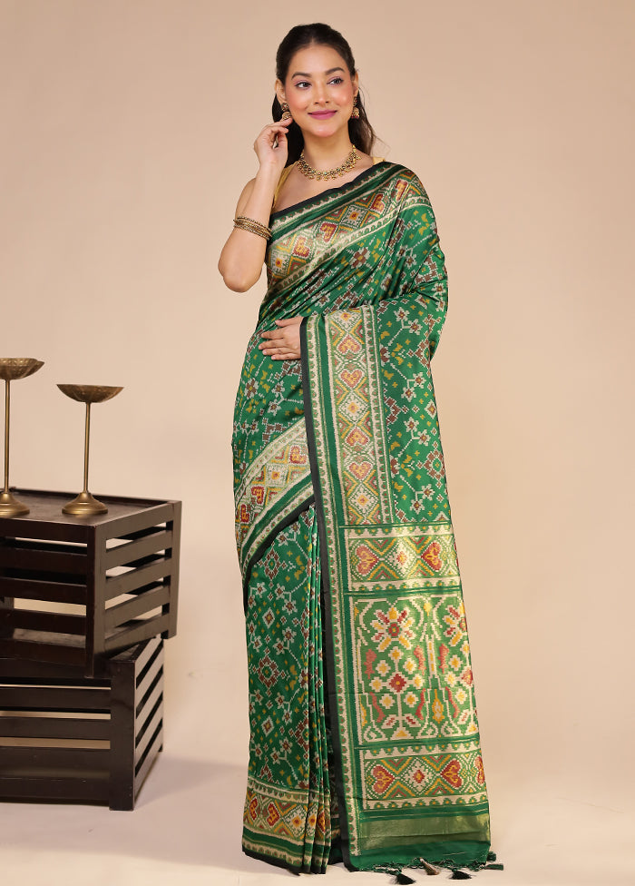 Green Dupion Silk Saree With Blouse Piece