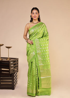 Green Dupion Silk Saree With Blouse Piece