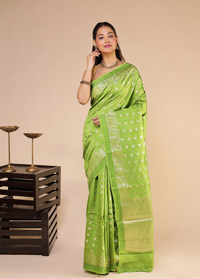 Green Dupion Silk Saree With Blouse Piece