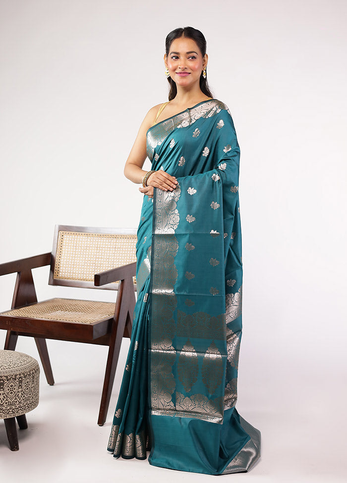 Green Dupion Silk Saree With Blouse Piece