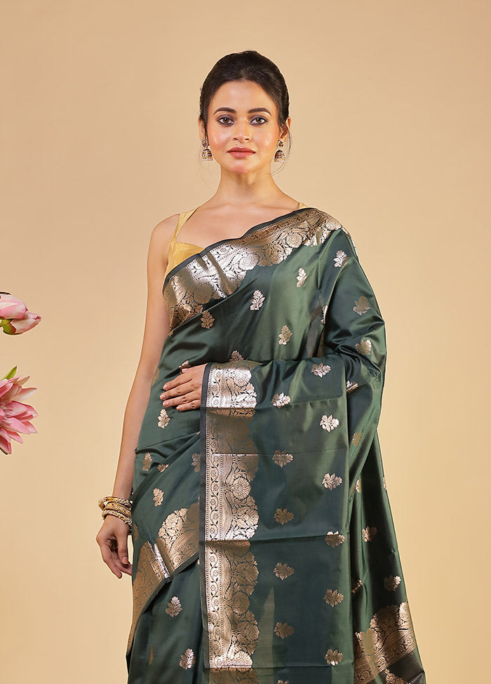 Green Dupion Silk Saree With Blouse Piece