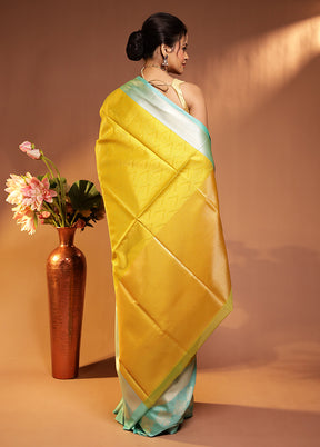 Green Kora Silk Saree With Blouse Piece