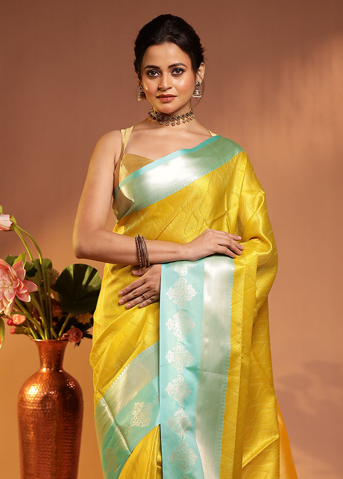 Green Kora Silk Saree With Blouse Piece