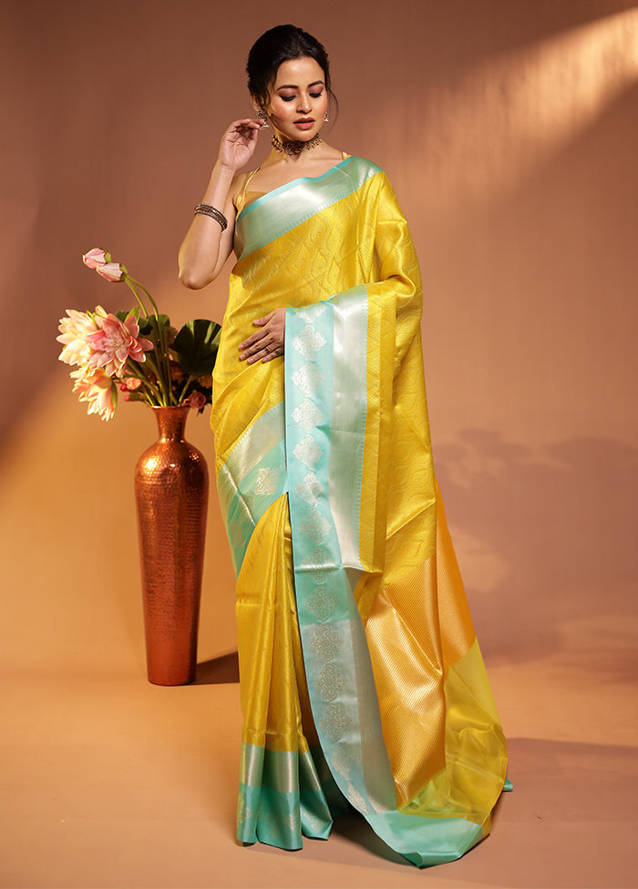 Green Kora Silk Saree With Blouse Piece
