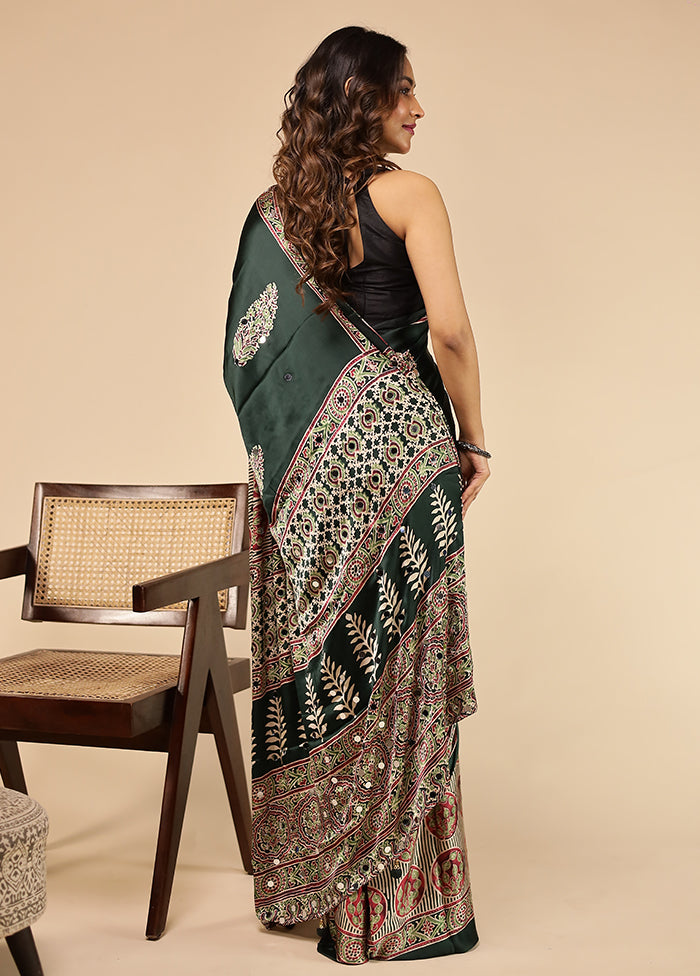 Green Printed Silk Saree Without Blouse Piece