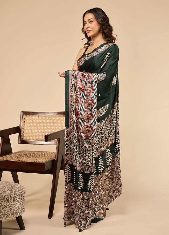 Green Printed Silk Saree Without Blouse Piece