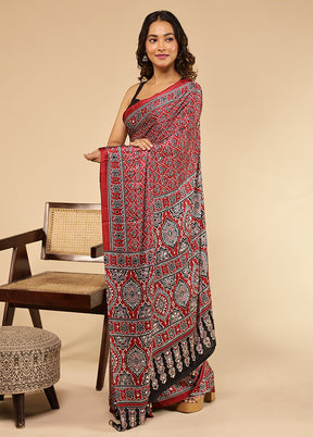 Red Printed Silk Saree Without Blouse Piece