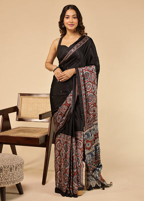 Black Printed Silk Saree Without Blouse Piece