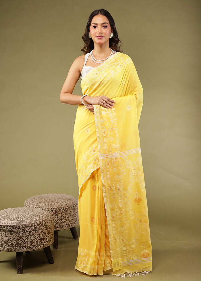 Yellow Matka Silk Saree With Blouse Piece