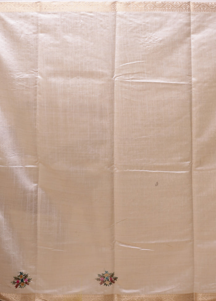 Cream Tussar Silk Saree With Blouse Piece